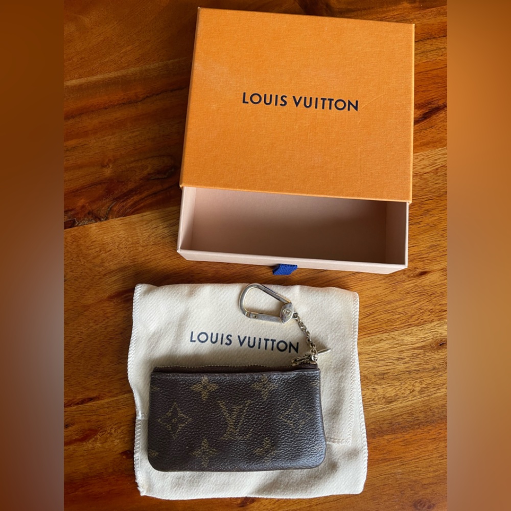 Authentic Louis Vuitton Keychain credit card holder